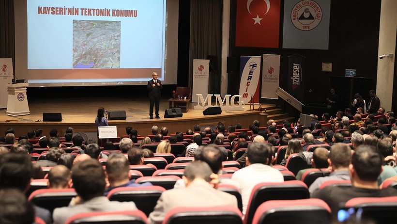 Naci Görür Bir Kenti Daha Uyardı: 'Zemini Çürük Önünde Sonunda Bir Deprem Üretecek' - Resim : 3