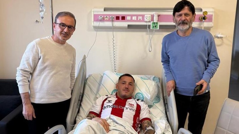 Sakatlanan Rey Manaj Gözünü Açar Açmaz O Soruyu Sordu - Resim : 1