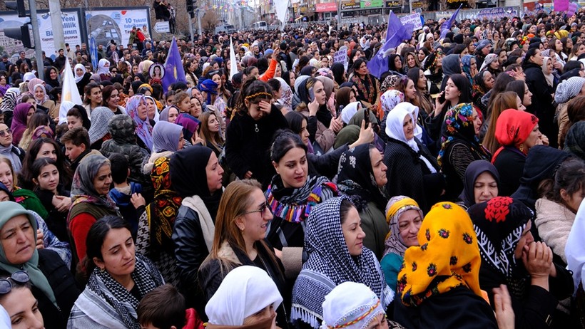 DEM Parti'li Buldan'dan 'İmralı Çağrısı' Yorumu! 'Etrafında Kenetleneceğiz' - Resim : 1