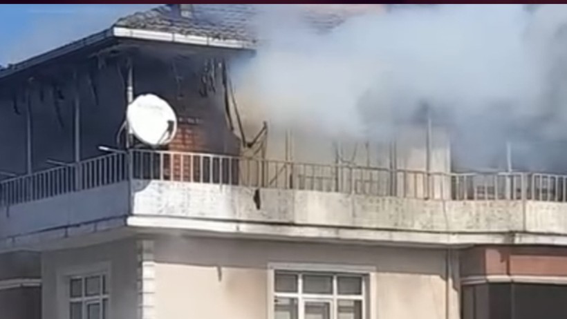 5 Katlı Apartmanda Yangın Paniği, Yürekler Ağza Geldi - Resim : 1
