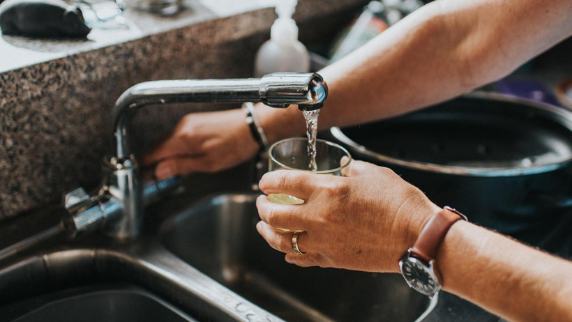 Dikkat! O Şehirde Musluktan Zehir Akıyor: İl Sağlık Müdürlüğü’nden 'Kullanmayın' Uyarısı Geldi - Resim : 1