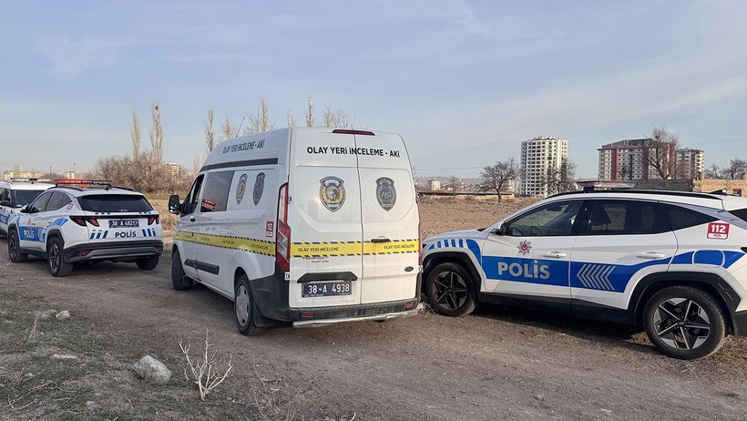 Korkunç Olayın Adresi Kayseri! Boş Arazide 1 Kişi Ölü, 3 Kişi Baygın Bulundu - Resim : 2