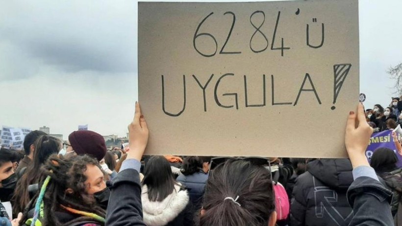 Eşini 9 Kurşunla Öldüren Cani Erkekten Çıldırtan Savunma: Farkında Değilmiş! - Resim : 1