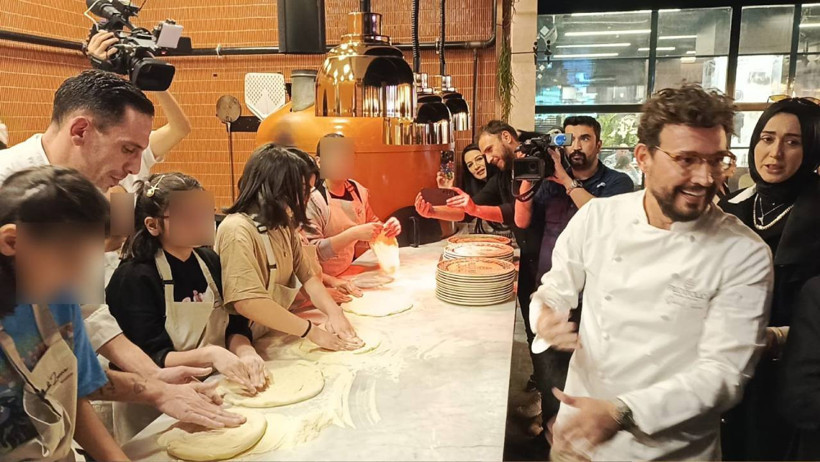 Ünlü Şef Kimsesiz Çocuklar İçin Pizza Yaptı - Resim : 1