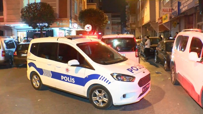 İstanbul'un Göbeğinde Silahlı Saldırı: 1 Ölü, 1 Yaralı - Resim : 3