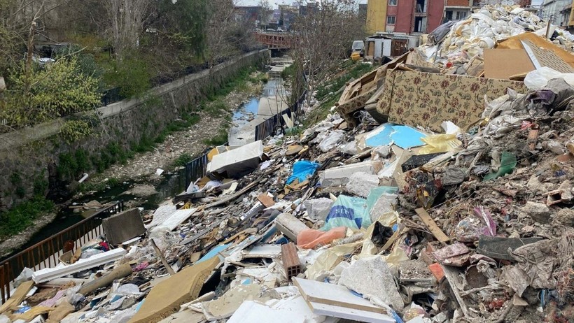 Sanayi Sitesi Çöplüğe Döndü: Esnaf İsyanda - Resim : 2