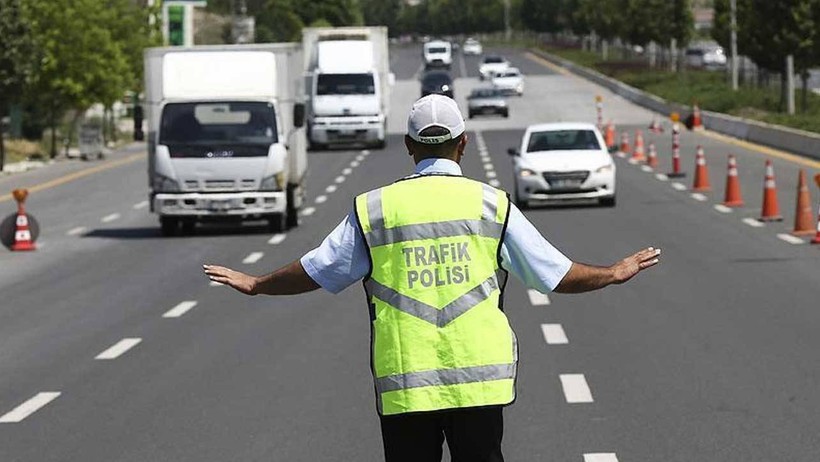 İstanbul'da Hangi Yollar Trafiğe Kapalı? Yola Çıkacaklar Dikkat - Resim : 2