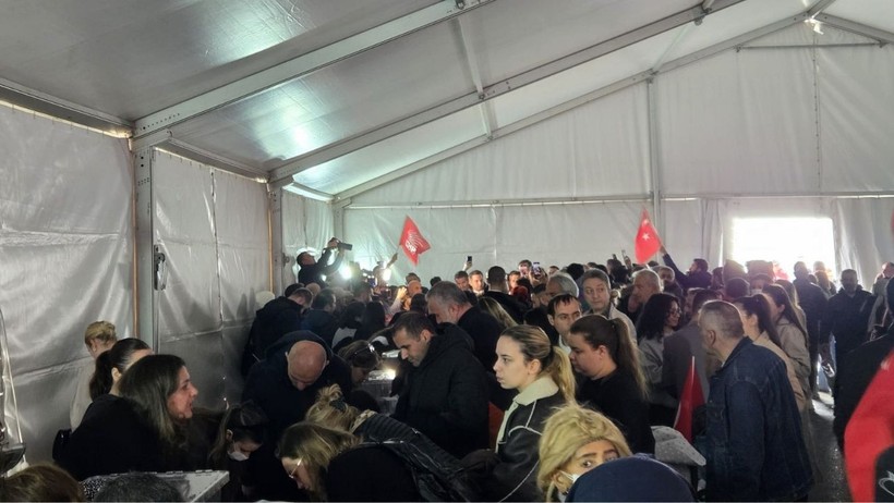 CHP'de Oy Verme İşlemleri Uzatıldı - Resim : 1