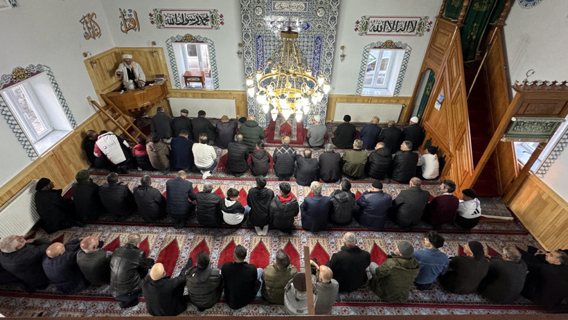 Camiler Bayram Namazı İçin Doldu - Resim : 1