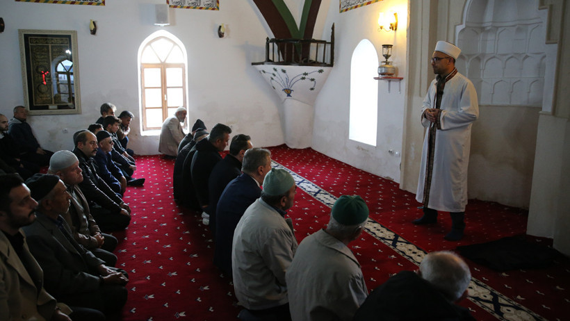 Camiler Bayram Namazı İçin Doldu - Resim : 4