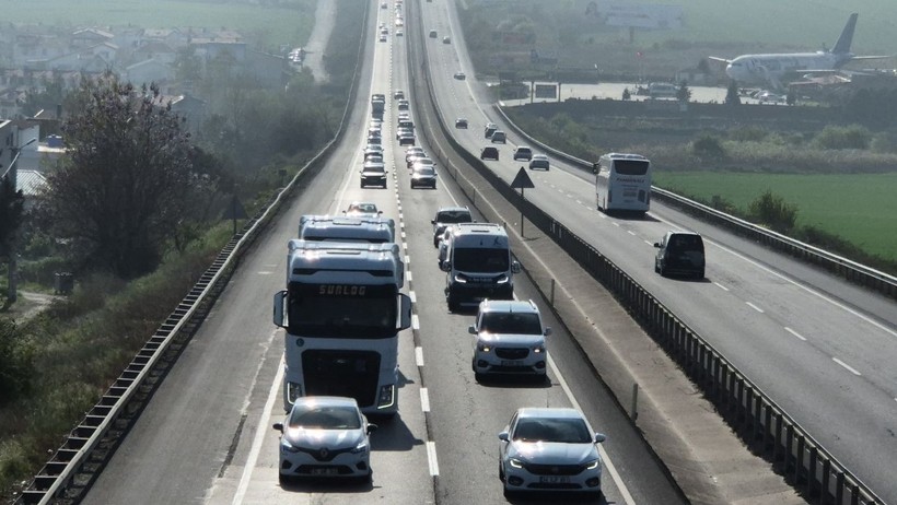 Tatil Bitti, Çile Başladı: Dönüş Yolunda 'Trafik' Alarmı - Resim : 3
