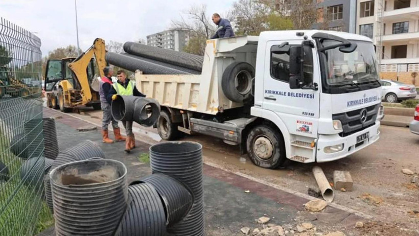 Kırıkkale’de Su Birikintilerin Yaşandığı Yollarda Çalışma - Resim : 1