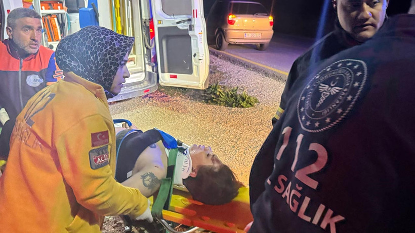 Bilecik'te Otomobil Şarampole Devrildi, 1'i Ağır 2 Kişi Yaralandı - Resim : 1