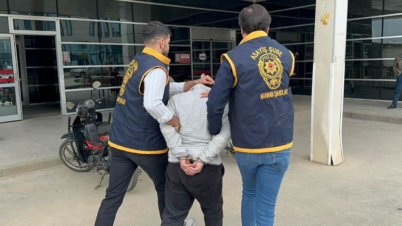 12 Yıl Hapis Cezasıyla Aranıyordu: Adıyaman'da Yakalandı - Resim : 1