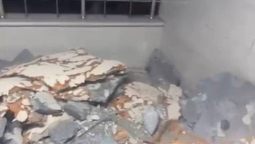İstanbul'u Lodos Vurdu! Bina Çöktü, Çatılar Uçtu, Elektrik Kesildi... - Resim : 4