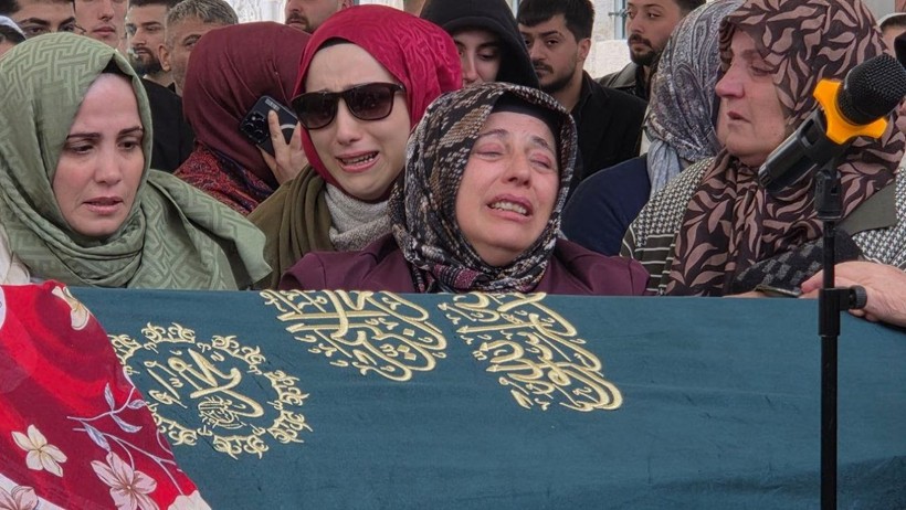 Vahşice Katletmişti: Ünlü Oyuncu Sevil Akdağ, Öldürdüğü Fenomen Arkadaşı Elif Kırav ile Böyle Eğlenmiş - Resim : 1