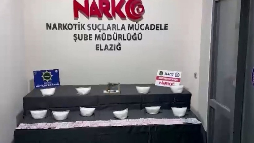 Elazığ’da Zehir Tacirlerine Darbe: 5 Kilo Metamfetaminle Yakalandılar - Resim : 1