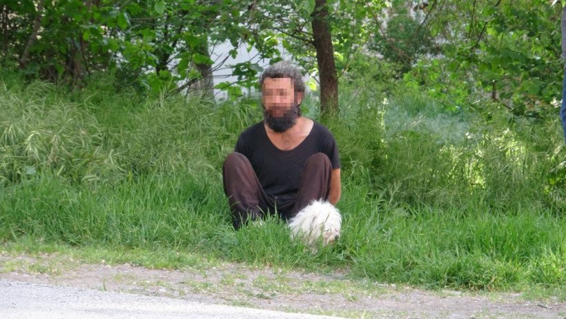 Balıkesir'de Yaşlı Kadının Şüpheli Ölümü: 'Annem Uyuyor' Dedi, Evde Ceset Bulundu - Resim : 3