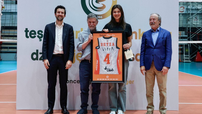 Eczacıbaşı'nda 6 Veda Birden! Gözyaşları Sel Oldu - Resim : 3