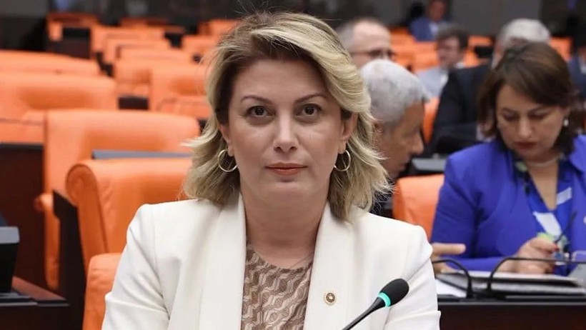 Doğumdan Sonra Aile Olma 'Şartı' da Geldi! Bakan Memişoğlu'na Tepki Yağıyor - Resim : 3