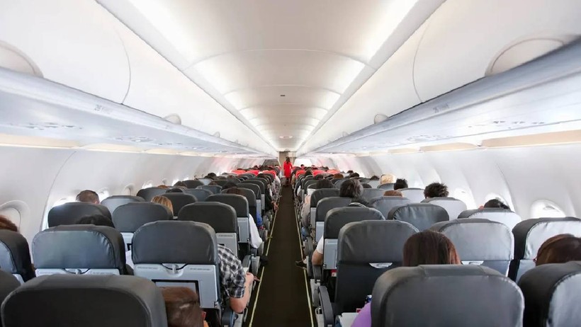 Uçakta Ekonomi Sınıfından Bedavaya Business Class’a Geçmenin Gizli Taktiği Ortaya Çıktı! Kimse Bunu Bilmiyor - Resim : 2