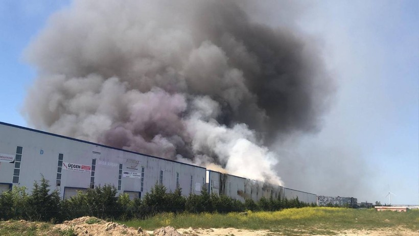 Tekirdağ'da Fabrika Yangını! Ekipler Sevk Edildi - Resim : 2