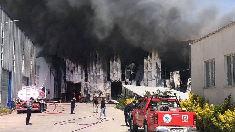 Tekirdağ'da Fabrika Yangını! Ekipler Sevk Edildi - Resim : 3