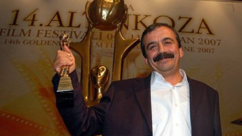 Sırrı Süreyya Önder Kimdir, Öldü mü? DEM Parti İstanbul Milletvekili Sırrı Süreyya Önder Nereli, Kaç Yaşında? - Resim : 2