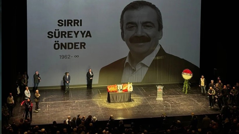 Sırrı Süreyya Önder'in Kardeşi, Ağabeyinin Siyasete Girme Sebebini Açıkladı - Resim : 1