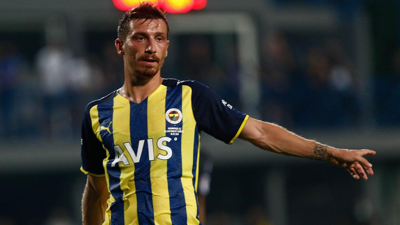 Fenerbahçeli Futbolcu Mert Hakan Yandaş Ameliyat Oldu - Resim : 1