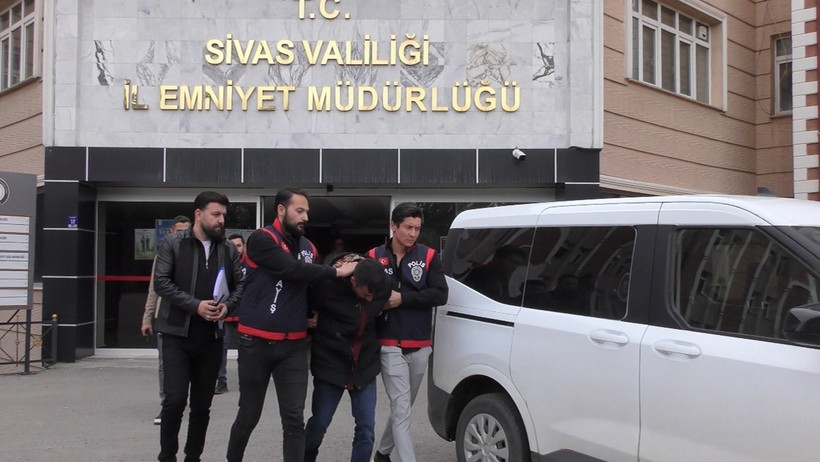 İki Kardeş Sivas'ta Öldürülmüştü... Şoke Eden İddia! 'Hedef Aslında Onlar Değildi' - Resim : 1