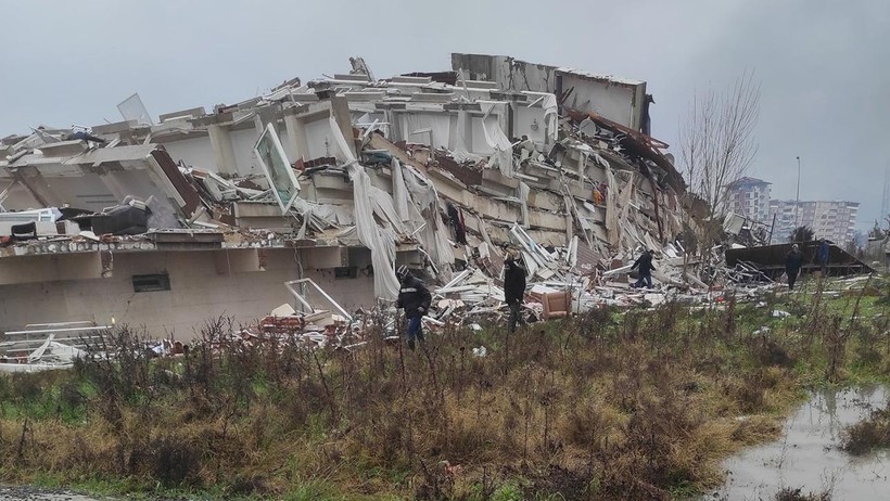 Depremde 56 Kişiye Mezar Olmuştu! Nilüfer Apartmanı Davasında Skandal Savunma - Resim : 1