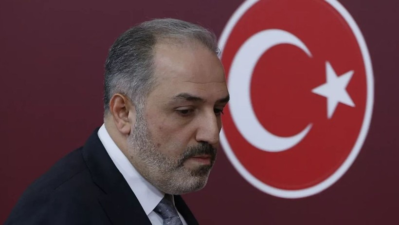 Yeneroğlu'ndan Bakan Fidan'a: Yurt Dışındaki Vatandaşa Verilen Sözler Neden Tutulmadı? - Resim : 1