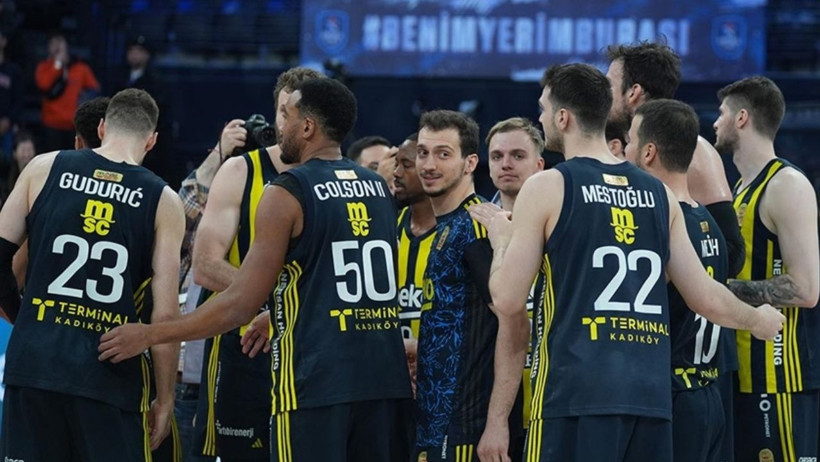Fenerbahçe Beko Derbide Fark Attı, Sezonu Zirvede Tamamladı - Resim : 1