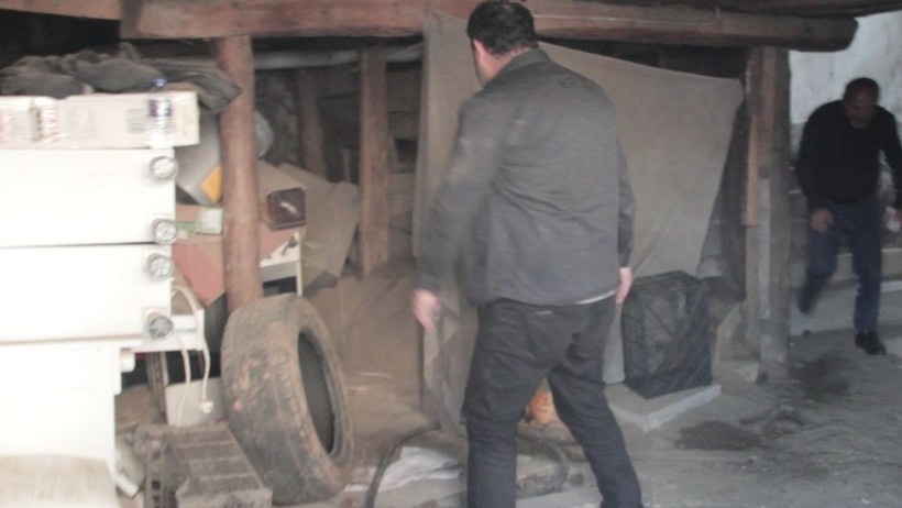 Kastamonu'da Şoke Eden Olay: 'Kötü Koku' İhbarından 30 Metrelik Define Tüneli Çıktı - Resim : 2