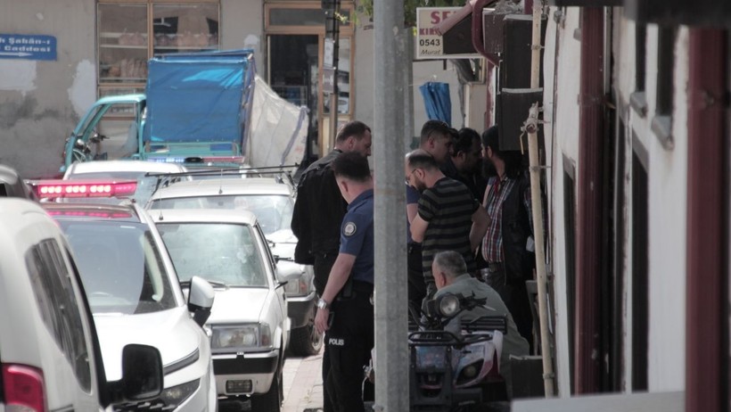Kastamonu'da Şoke Eden Olay: 'Kötü Koku' İhbarından 30 Metrelik Define Tüneli Çıktı - Resim : 1
