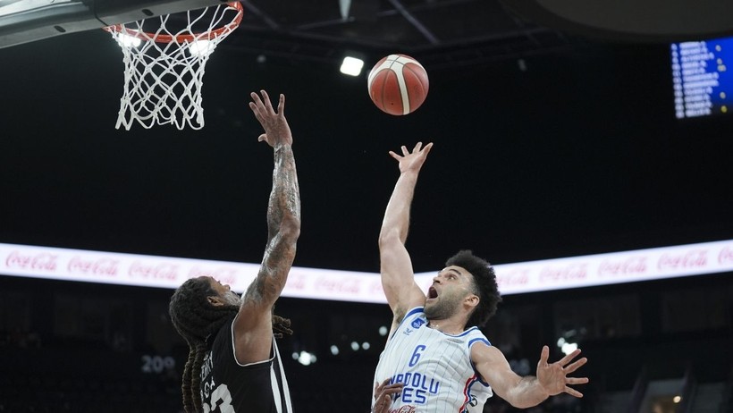 Anadolu Efes'ten Geri Dönüş Şovu - Resim : 1