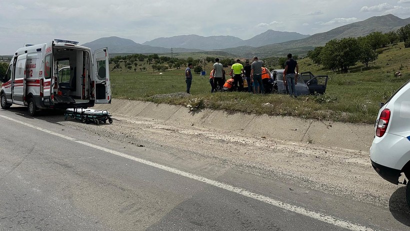 Malatya'da Trafik Kazası, 1 Kişi Yaralandı - Resim : 1