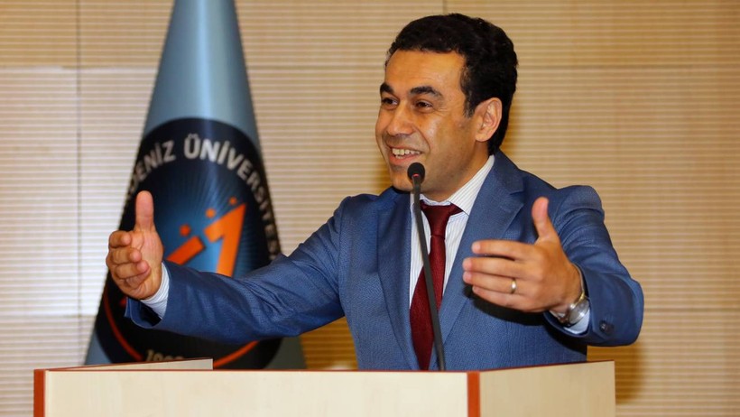Akdeniz Üniversitesi'nde Skandal! Bir Şikayetle Ortaya Çıktı... Yıllarca Üst Düzey Görevlerde Bulunan İsmin Profesörlüğü İptal Edildi - Resim : 1