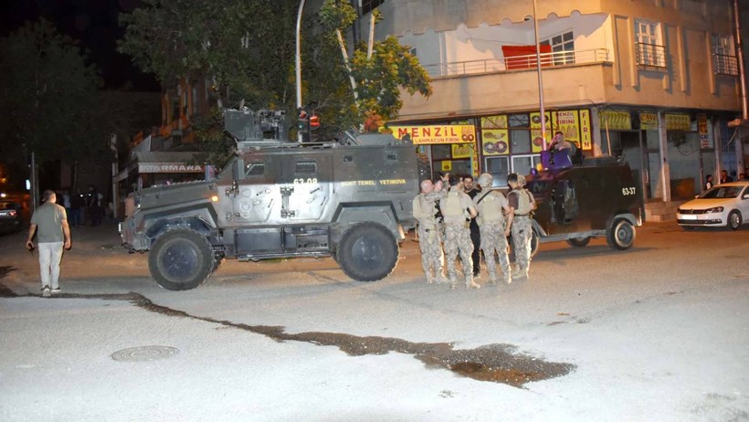 'Dur' İhtarına Uymadı, Polisle Çatıştı! Özel Harekat Ekipleri Devreye Girdi, Vurularak Yakalandı - Resim : 2