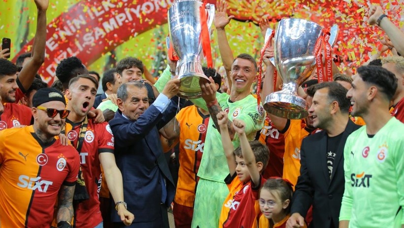 Galatasaray'dan Görkemli Şampiyonluk Kutlaması: Türkiye’nin İlk ve Tek 5 Yıldızlı Takımı - Resim : 2