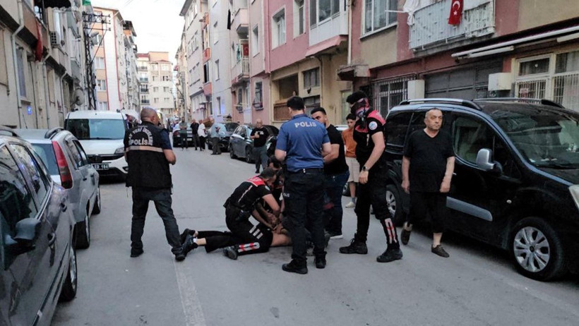 Trafikte Korna Kavgası Meydan Savaşına Döndü: 5 Yaralı, 10 Gözaltı - Resim : 2