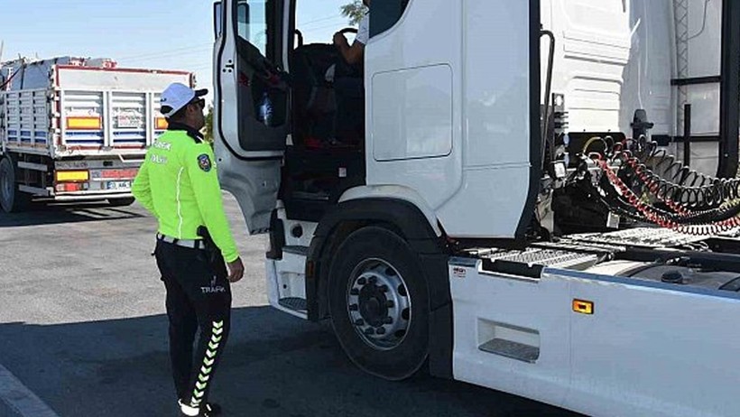 Bayramda Trafiğe Sıkı Kıskaç: 81 İlde Devrede Olacak! Radar, Gizli Yolcu, Drone, Kısıtlama… - Resim : 3