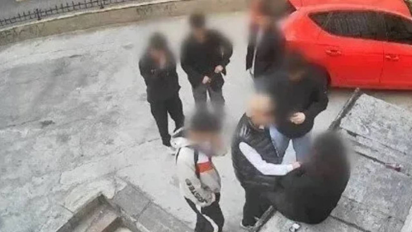 Kadıköy'deki Bıçaklı Gaspçıların İfadesi 'Pes' Dedirtti: 'Şikayetçi Olacaksa Kolyeyi Geri Vereyim' - Resim : 2