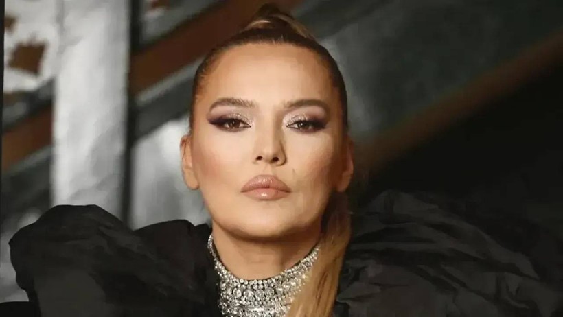 Demet Akalın'ı Yıkan Haber: Acı Haberi Sosyal Medya Hesabından Duyurdu - Resim : 2