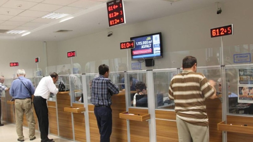 Arefe Günü Bankalar Açık mı, Çalışıyor mu? 5 Haziran Kurban Bayramı Öncesi Bankalar Kaça Kadar Açık? - Resim : 2