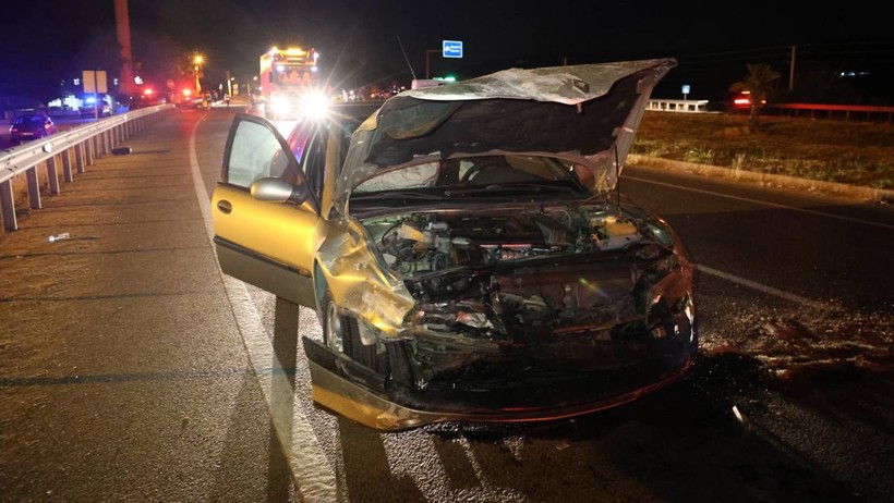 Aydın'da Feci Kaza! 2 Ölü, 3 Yaralı - Resim : 1
