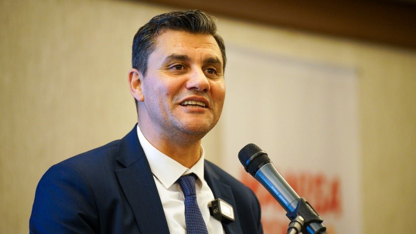 Manisa Büyükşehir Belediye Başkanı Ferdi Zeyrek Kimdir? Nereli? Kaç Yaşında? - Resim : 1