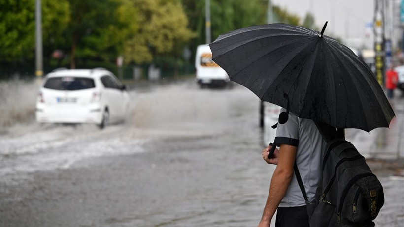 Meteoroloji Uyardı! Güneş Yüzünü Saklayacak, Kuvvetli Sağanak Yağış Geliyor - Resim : 1