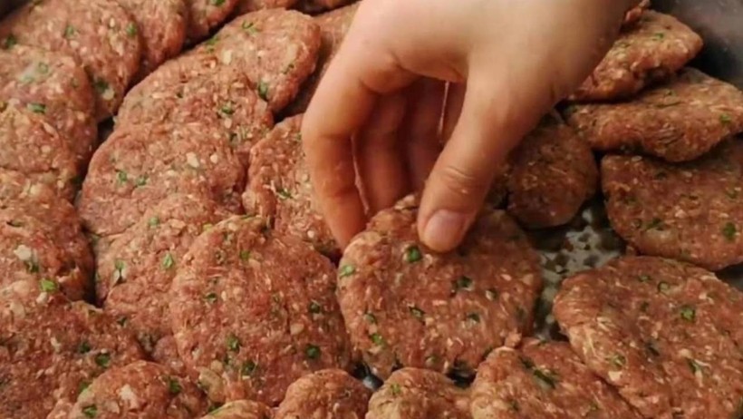 Köftenin Lezzetini Arşa Çıkartacak Sır Ortaya Çıktı: Bunu Çok Az Kişi Biliyor - Resim : 1